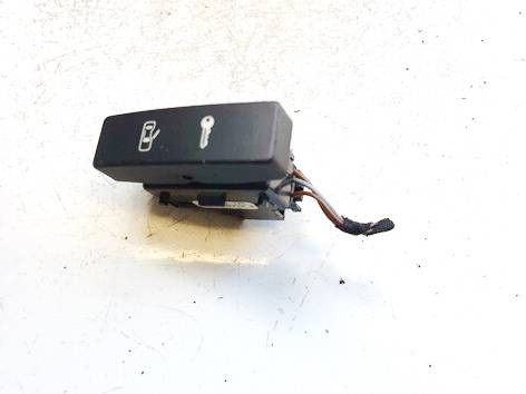 Volkswagen Touareg 2004 Door central locking lock switch control ( #2328045-00