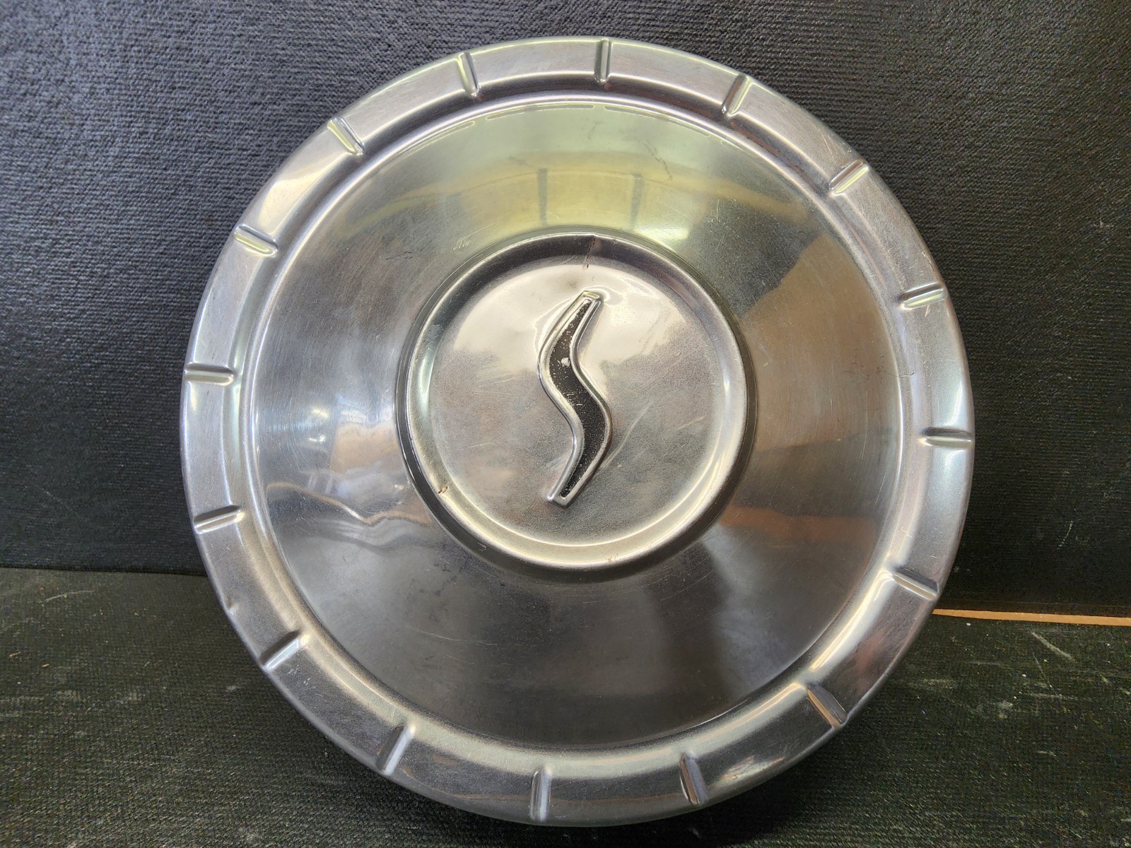 1959-63 Studebaker Lark OEM Dog Dish Hubcap Poverty Wheel Cover