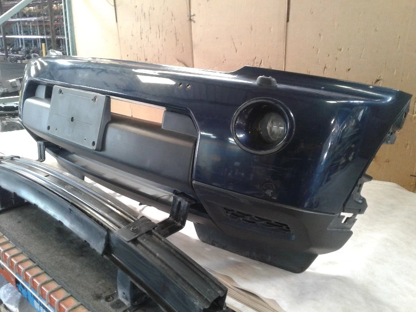 2011 Land Rover LR4 Front Bumper Assembly OEM - Image 3 of 4