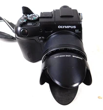 Olympus Camedia C-8080 Wide Zoom Digital Camera - BUNDLE  Extra Battery