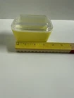 Cute Small Vintage Pyrex 1960’s Yellow Refrigerator Dish With Lid 1.5 Cups