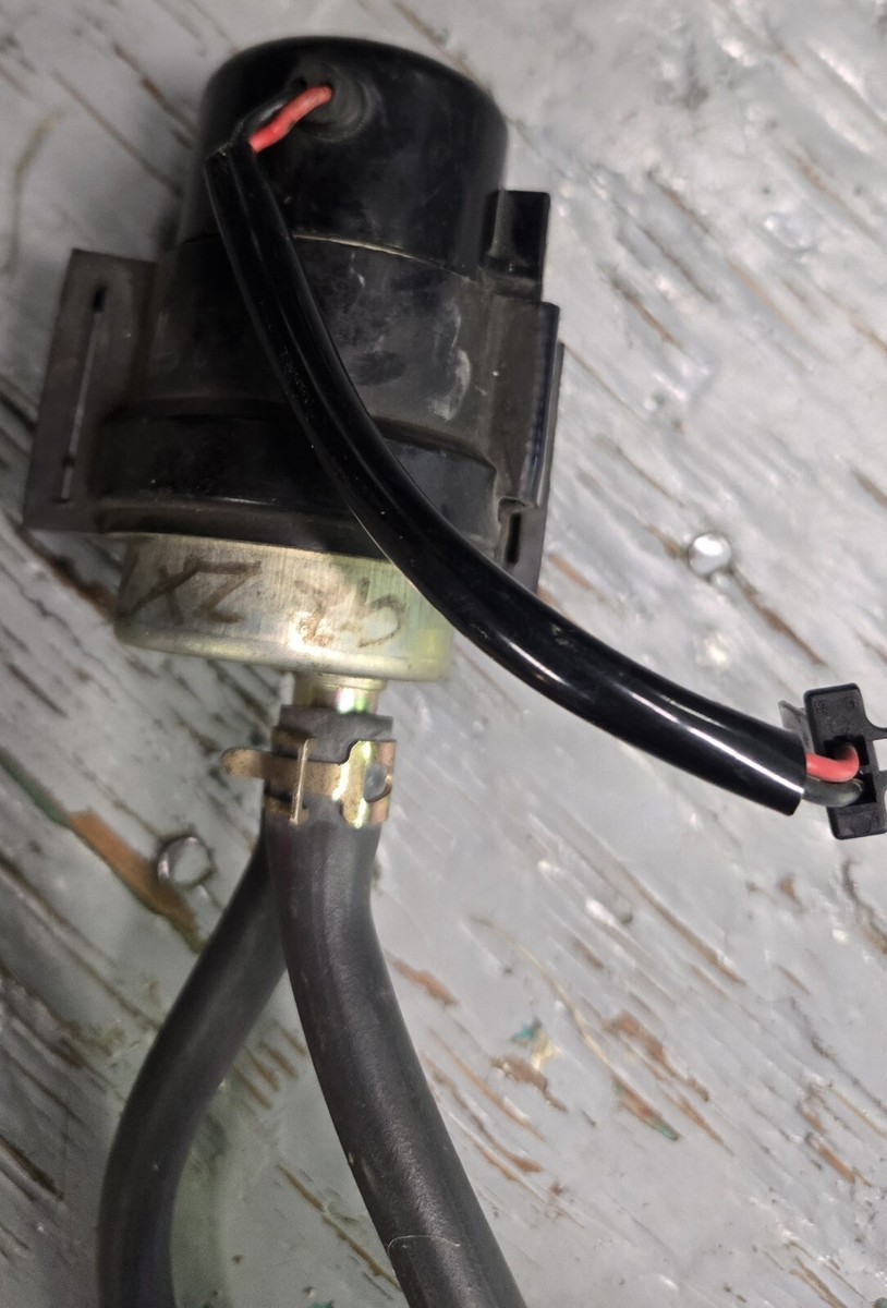 OEM KAWASAKI ZX6 ZX600 / ZX7 ZX750 ZX7R NINJA FUEL PUMP
