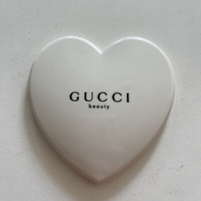 Gucci Beauty Heart Mirror in Silky Pouch Bag Gucci Beauty Heart Mirror in Silky Pouch Bag | eBay main image 3