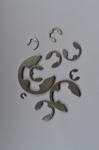 15MM EDELSTAHL AUSSEN C E CLIPS CLIP SICHERUNGSRING DIN6799 2er Pack - Bild 2 von 3