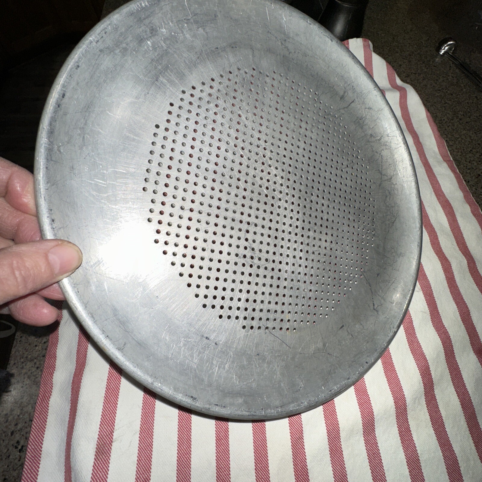 Vintage Rema Approximately 12 3/4" Round Vented Aluminum Bakeware Pizza