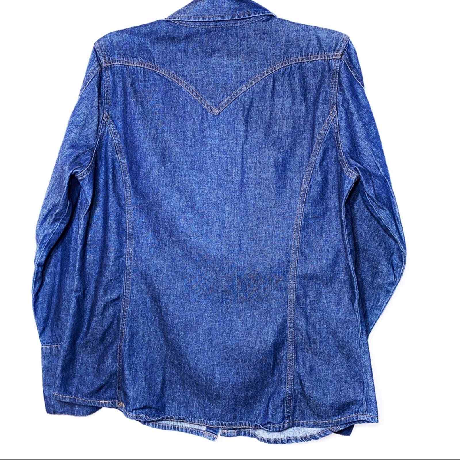 Levi’s Red Tab Button Down Large - image 3