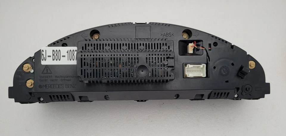 2005 MERCEDES-BENZ SL 500 USED INSTRUMENT CLUSTER - Image 3 of 4