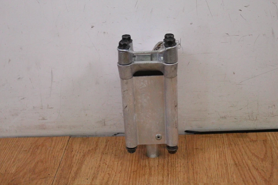 2012 Yamaha RS Viking Professional VK10 Handlebar Bar Riser Block - Image 2 of 4