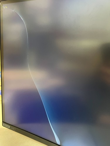 Samsung Odyssey G9 49" Curved Gaming Monitor - S49AG952NN - Cracked Screen - Picture 3 of 6