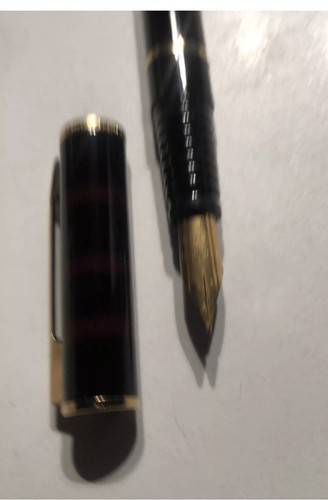 WATERMAN PARIS VINTAGE FOUNTAIN PEN BLack AND GOLD - 18k - 750 GOLD NIB - Picture 3 of 4