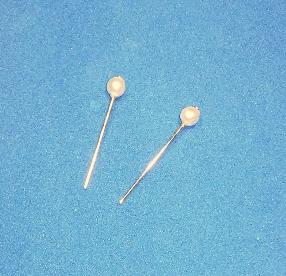 Dreamz VINTAGE REPRODUCTION of CREAM PEARL STUD EARRINGS Jewelry for Barbie doll