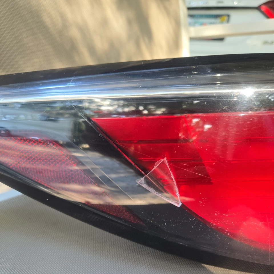 Cuarto de luz trasera exterior luz trasera conductor izquierdo para Toyota Yaris iA 16-19 Foto 3 de 4