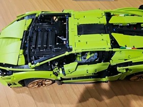 LEGO TECHNIC: Lamborghini Si�N Fkp 37 (42115) With Instructions