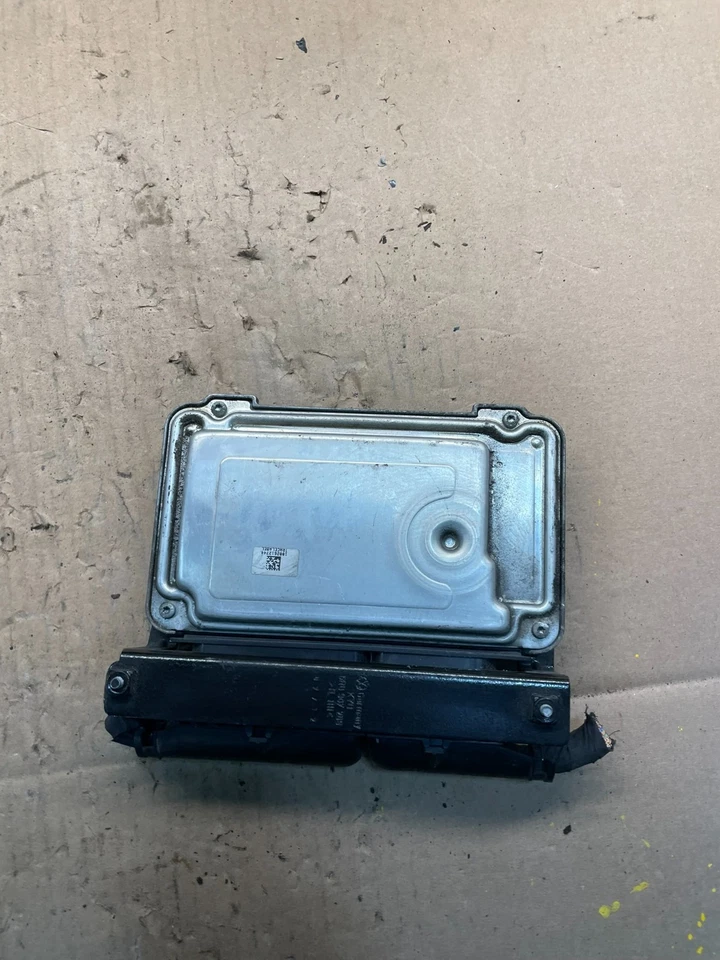 OEM 2012 Volkswagen Passat ECM Engine Control Unit ECU OEM U1878 DG - Image 3 of 4