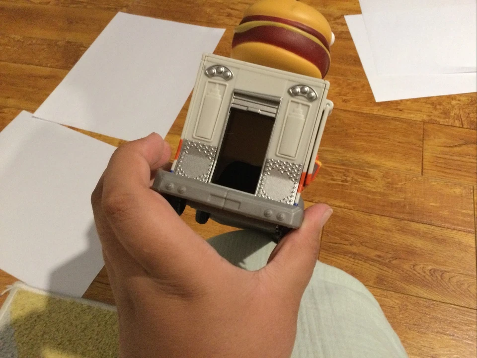 Fortnite Durr Burger Toy Truck￼ - Image 4 of 4