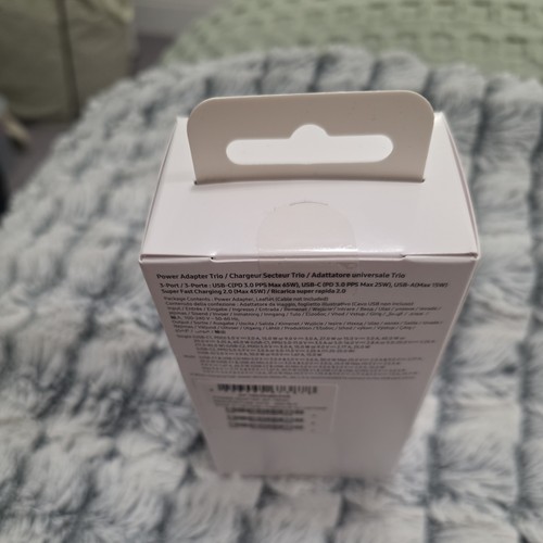 Genuine Samsung Super Fast Charger UK Plug 65W Trio Universal Power Adapter - 第 2/5 張圖片