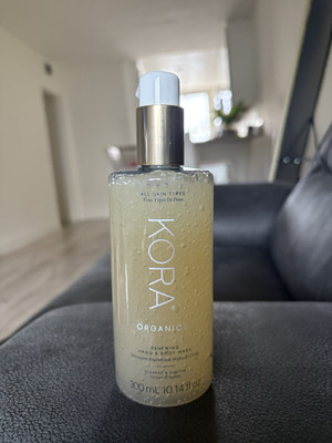 KORA Organics Renewing Hand & Body Wash Cleanse & Soothe 300 mL NEW IN BOX