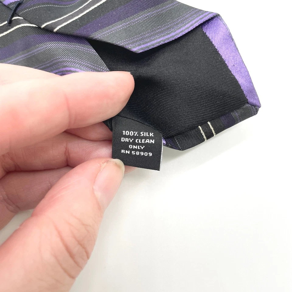 Corbata de seda de Murano para hombre púrpura negro gris a rayas a medida EE. UU. Ropa de cuello de lujo oficina Foto 3 de 4