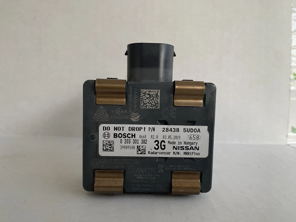 Sensor de radar de distancia de control de crucero 28438-5UD0A apto para Nissan Sentra 2016-2019 Foto 4 de 4