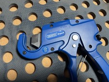 Draper Expert 6-35mm Ratcheting Plastic Hose and Pipe Cutter