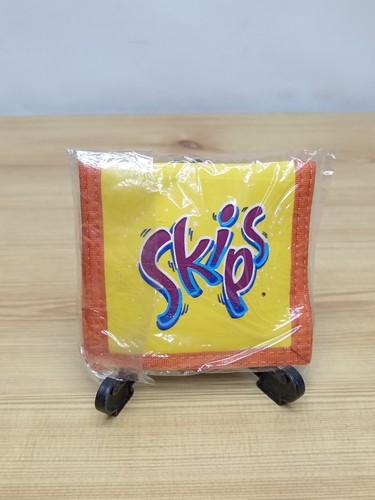 Vintage 1990s KP Skips Crisps Scooby Doo Wallet - New & Sealed - Picture 2 of 2