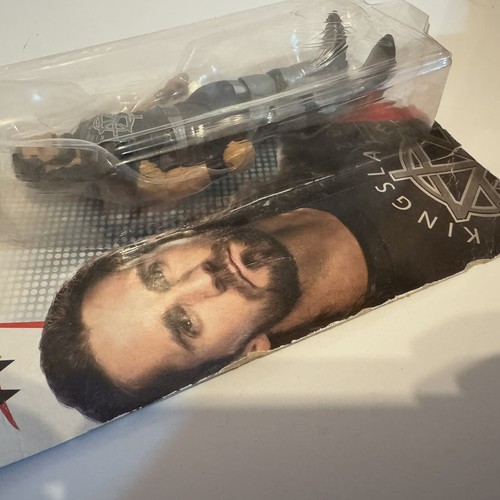 Seth Rollins WWE Basic Series 92 Wrestling Action Figure - Mattel - Picture 4 of 5
