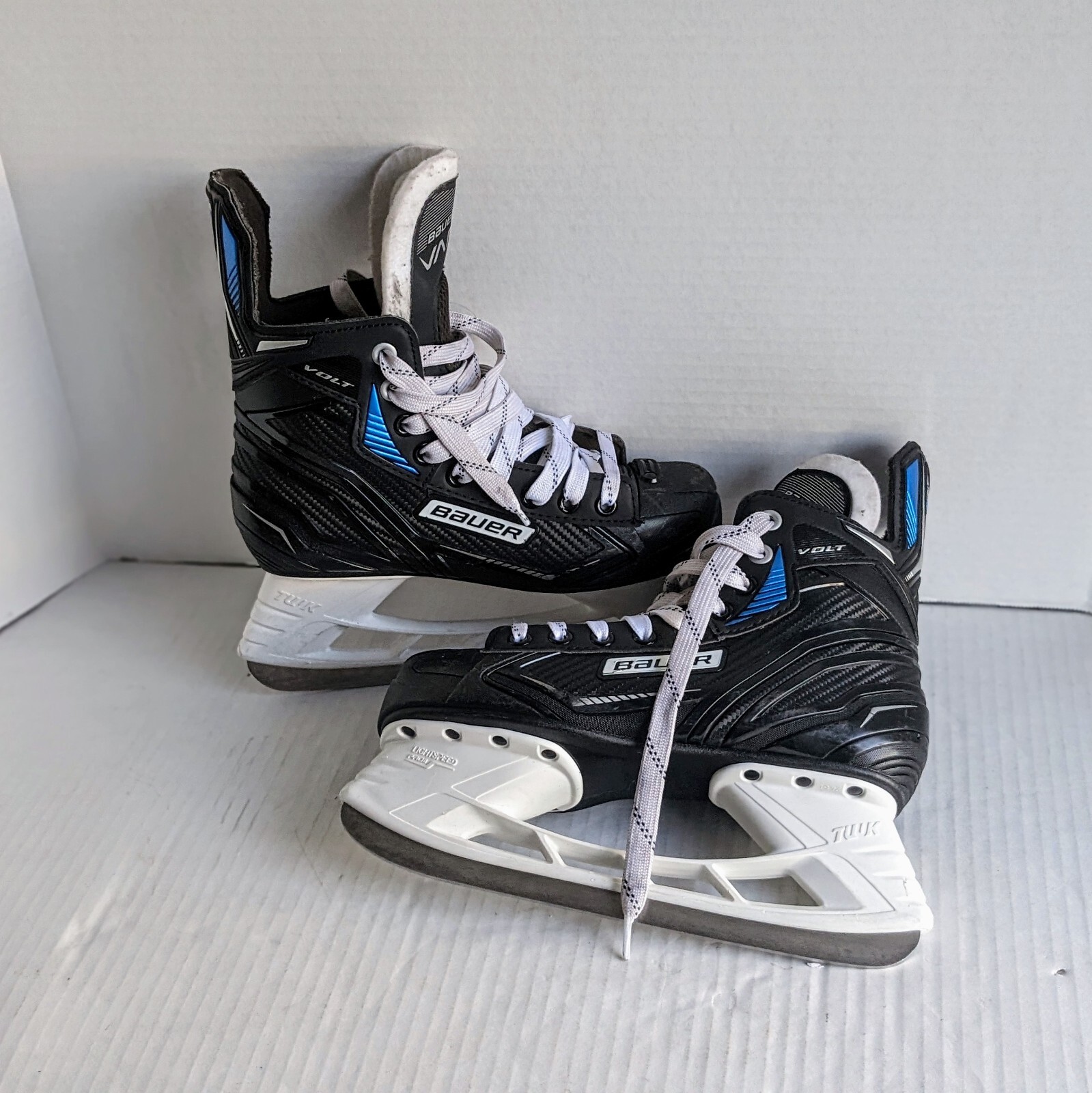 Bauer Vapor Volt Ice Hockey Skates Intermediate eBay