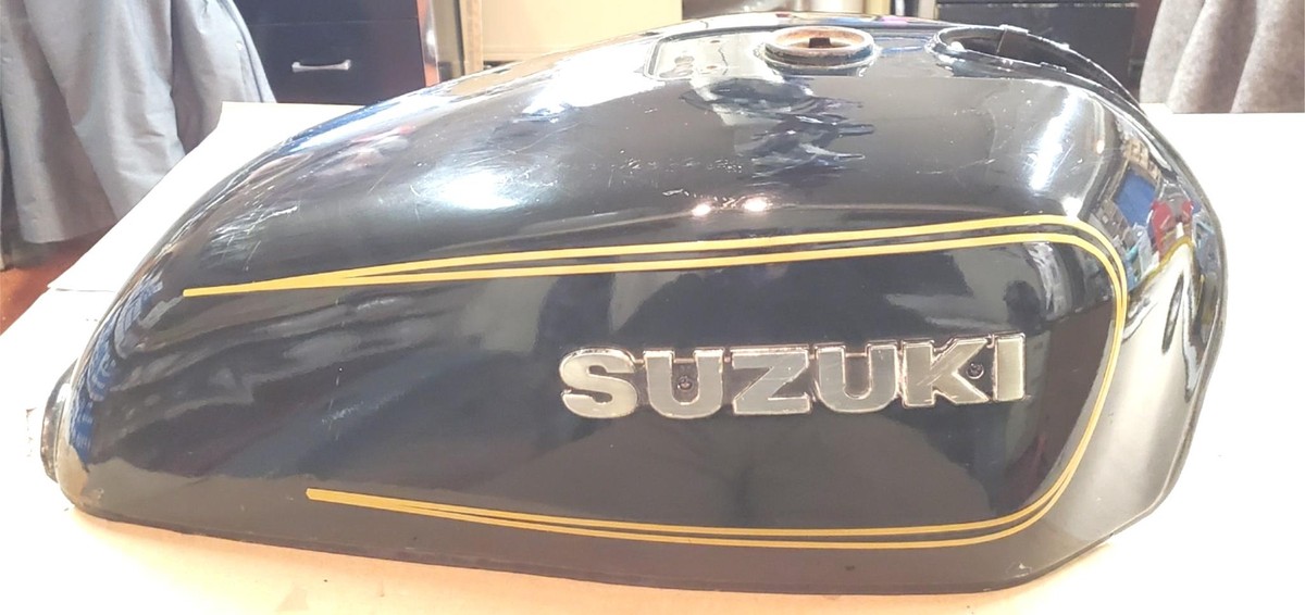 SUZUKI GT380 タンク 黒/金 Suzuki Gt380 Gas Petroleum Fuel Tank Original Paint Good Clean GT