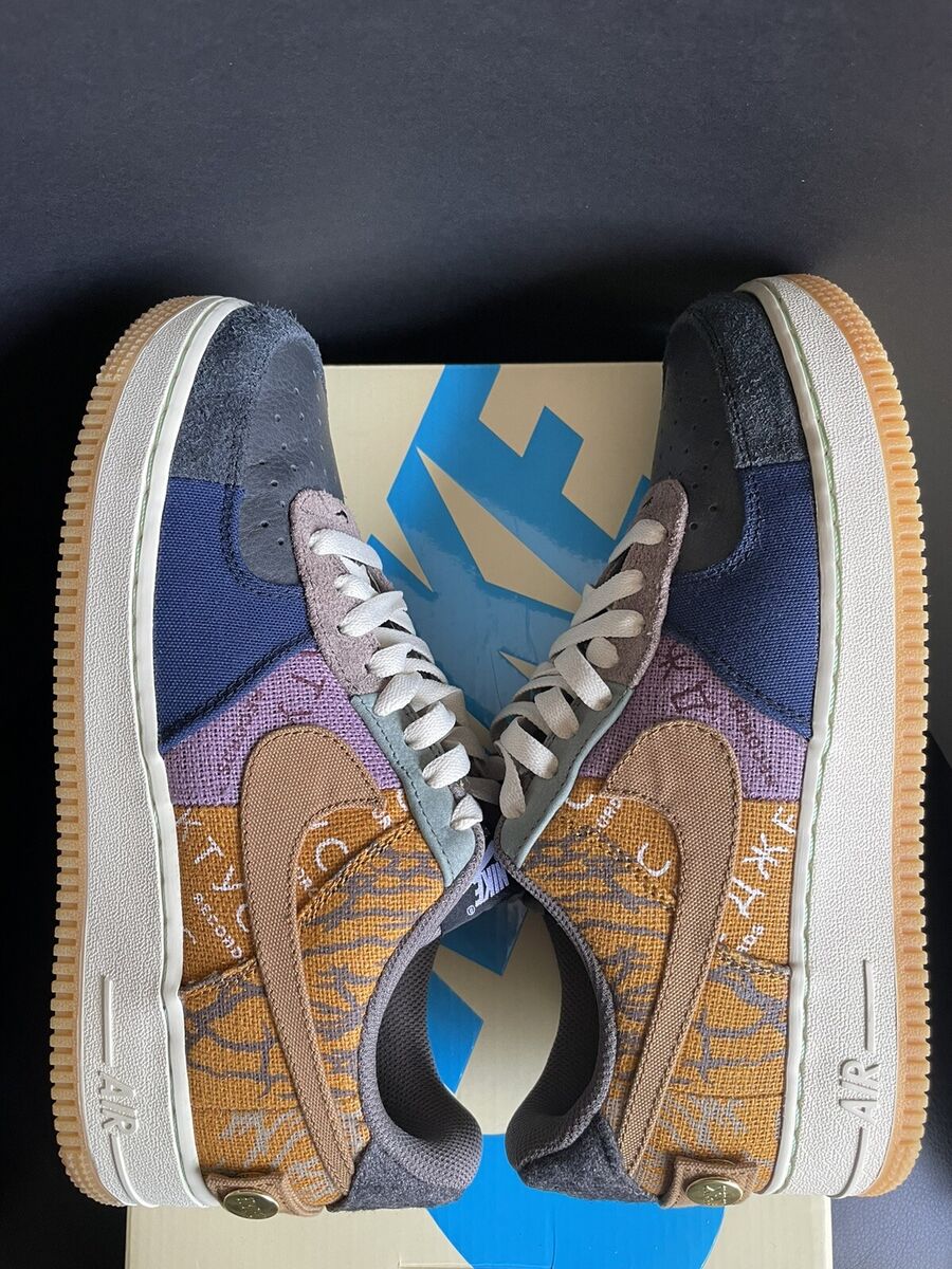 Nike Air Force 1 Low x Travis Scott Cactus Jack Size US 8 Nike Air Force 1 Low x Travis Scott Cactus Jack Size US 8