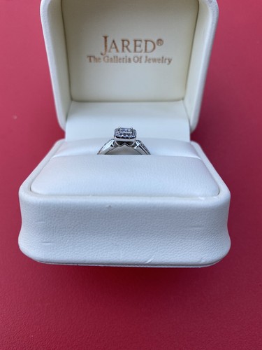 Jared’s 1/4 CT Diamond 10K White Gold Promise Engagement Wedding Ring Size 4 1/4 - Picture 4 of 6