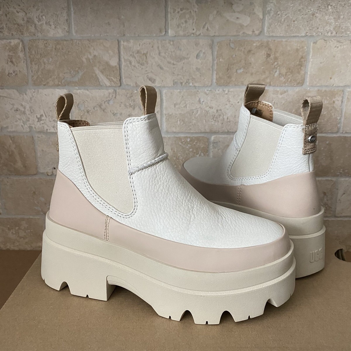 UGG BRISBANE CHELSEA SEA SALT WATERPROOF LEATHER PLATFORM BOOT