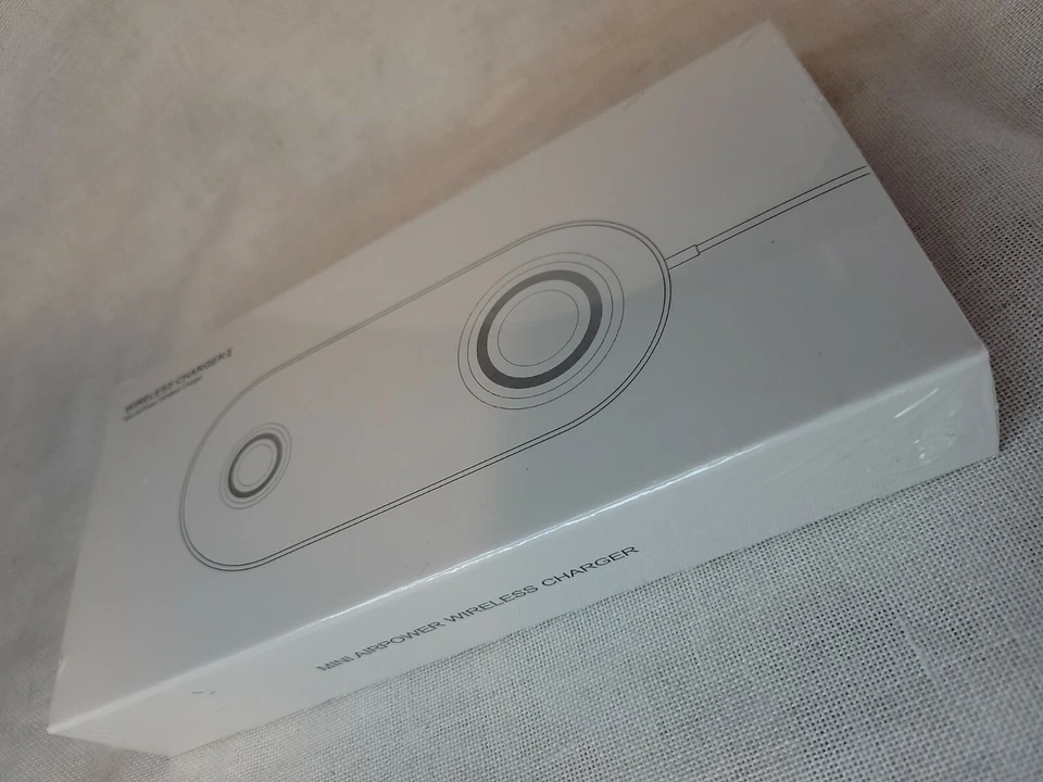 Mini AirPower Wireless Charger For Phone and Watch IOS Android compatible  - Image 2 of 4