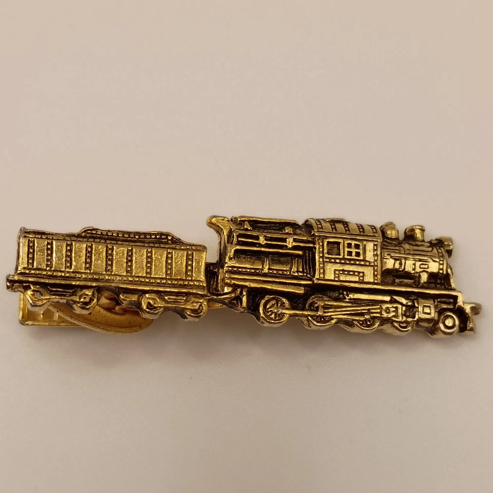 Vintage Gold Tone Steam Train Engine & Coal Car Railroad Tie Clip Tie Bar RMS - Image 2 of 4