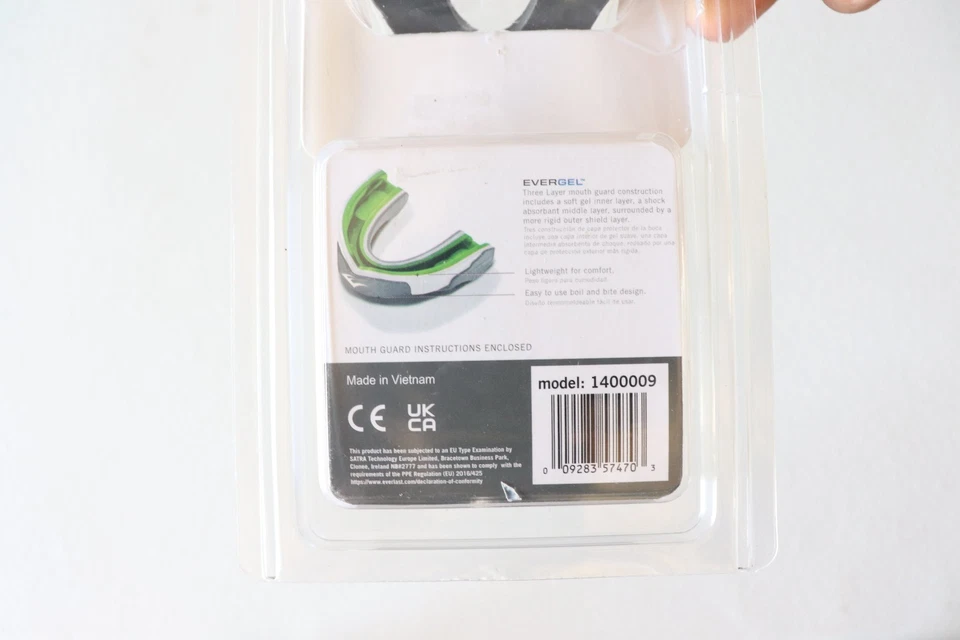 Everlast Evergel Single Mouthguard Boxing MMA Sparring One Size White Green - Image 4 of 4