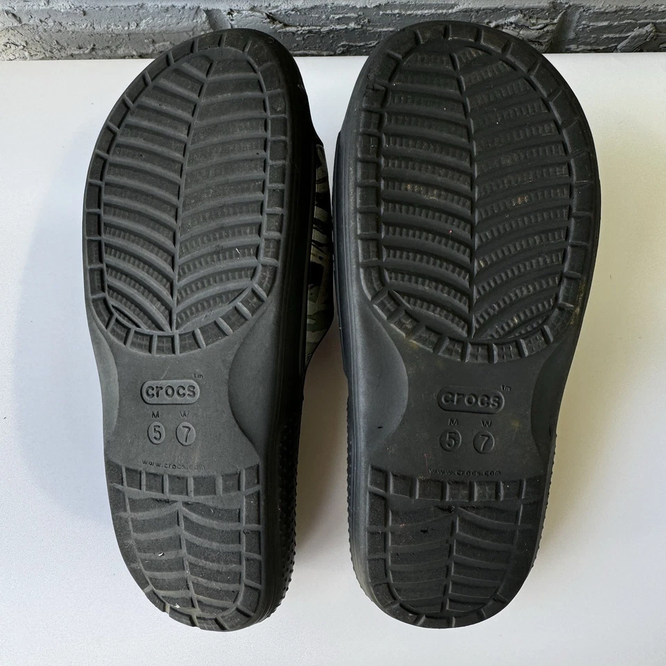 Crocs Realtree Classic Iconic Comfort Slides Sandal Tree Camo M Size 5 W Size 7 - Image 4 of 4