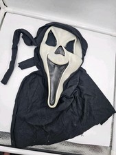 Scream 90 s Fun World DIV Grin Ghost Face Mask Glow in Dark Gen 1 Pointy Eye