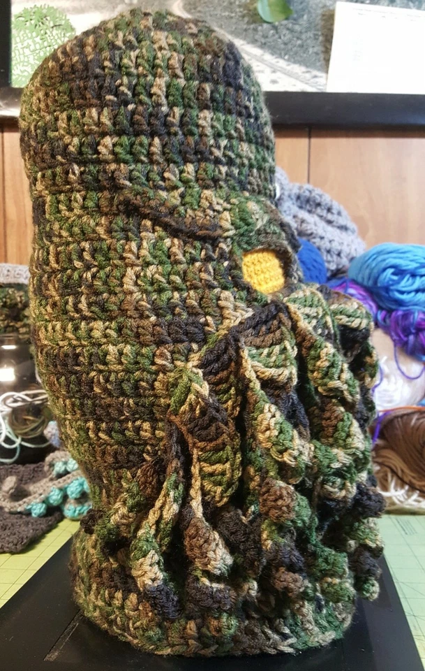 Crochet Cthulhu Face Mask. Made to Order. Your choice of color. - Image 3 of 4