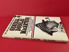 GENERAL DOUGLAS MACARTHUR - BOB CONSIDINE - FAWCETT GOLD MEDAL VINTAGE PAPERBACK