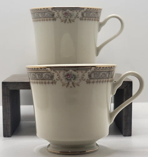 Vintage Mikasa Ivory China Gold Tone Trim Victorian inspired Coffee Tea Cups (2)
