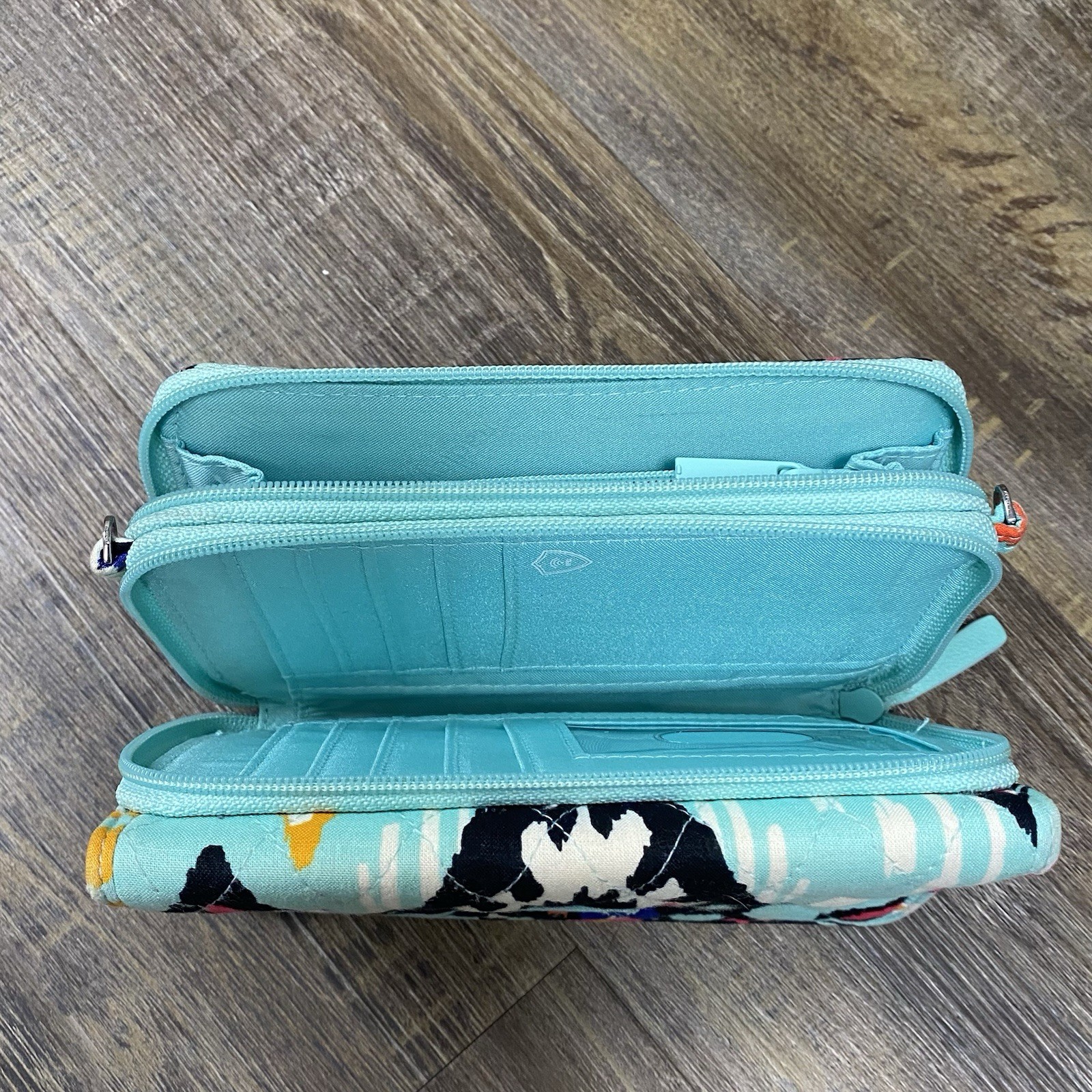 Vera Bradley RFID 3-in-1 Crossbody Pattern Pueblo Missing Crossbody Strap/READ