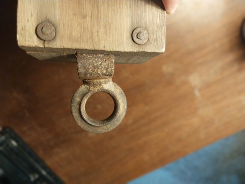 Antique Wood swivel Single Pulley Block Tackle vintage metal farm barn Decor - Picture 8 of 10
