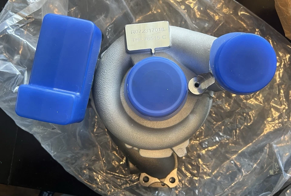 涡轮增压器适用于梅赛德斯-奔驰 C320 E280 克莱斯勒 300C 吉普 3.0L GTA2056VK — 第 4/4 张图片