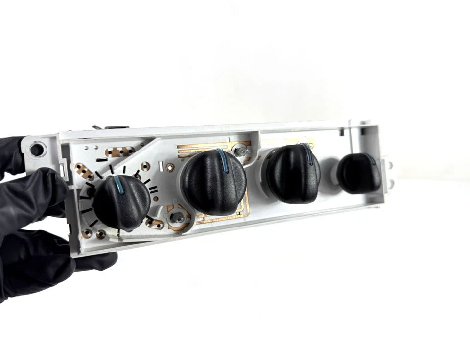 Оригинальный блок климат-контроля температуры 2000-2005 Dodge Neon PT Cruiser 04885336aa - Изображение 2 из 4