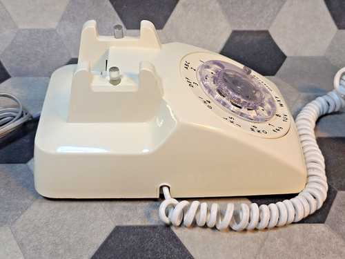Telefono da tavolo scrivania vintage anni 80 modello ITT serie 500 BIANCO quadrante rotante 1983 - Foto 5 di 15