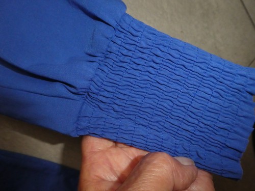 Royalblaue Bluse von More&More, Gr. 36 - Bild 2 von 8