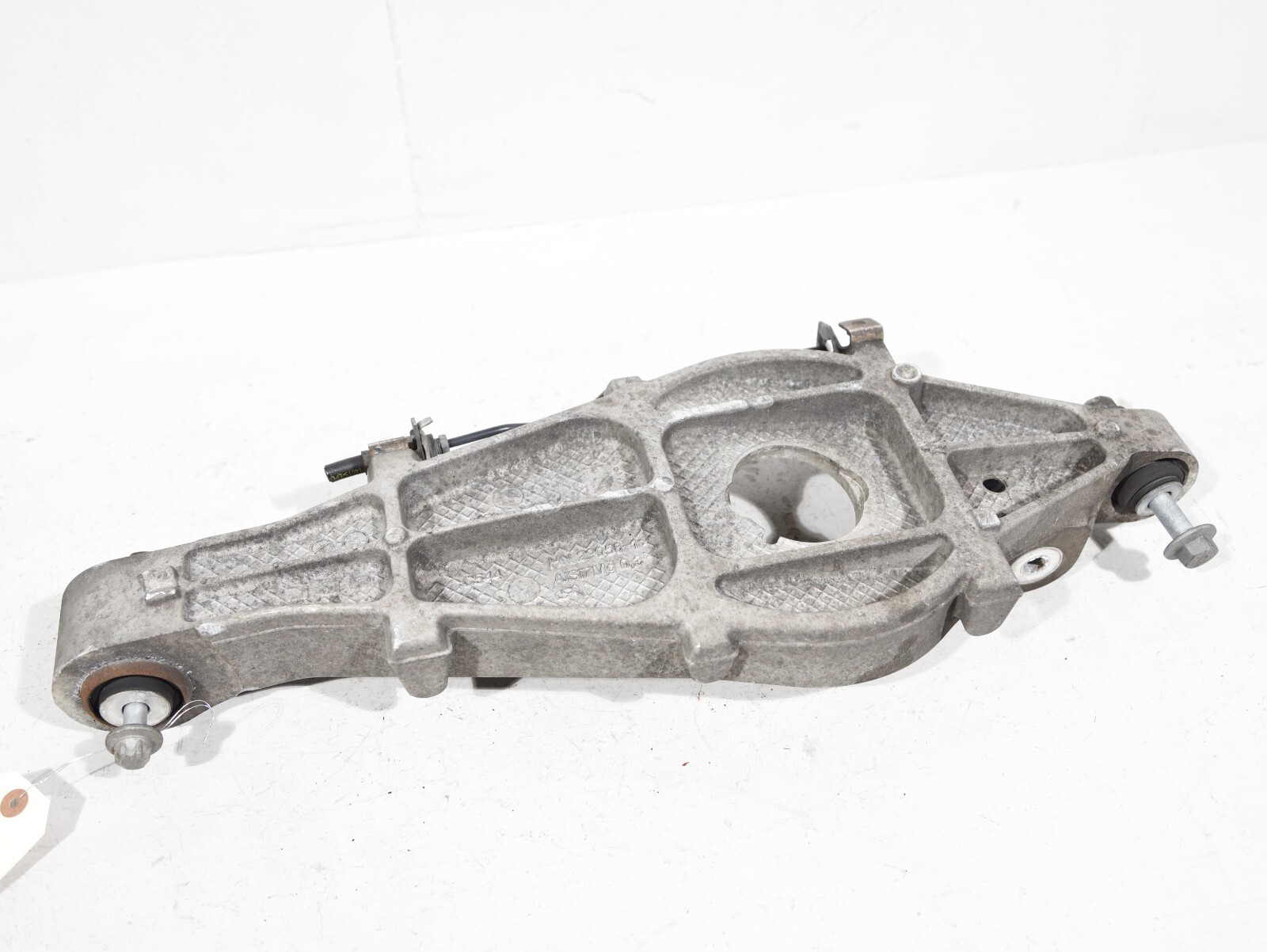 17-20 MASERATI Levante REAR RIGHT PASSENGER SIDE LOWER SUSPENSION CONTROL ARM