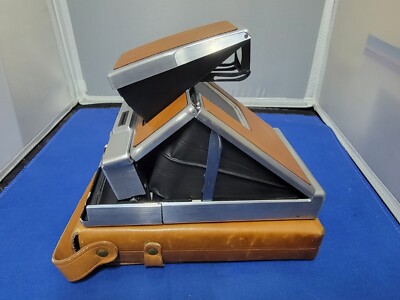 Polaroid SX-70 Land Camera ケース付き Polaroid SX-70 Land Camera in Padded Case with Book TESTED