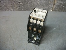 SIEMENS SIZE 00 CONTACTOR CXLAO*3 9AMP 24VCOIL 3PH 600V 2HP