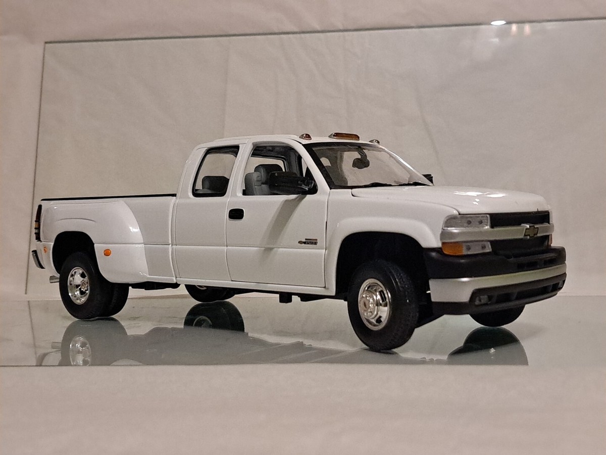 自動車 1/25 Chevy SILVERADO C-3500 Dually Chevrolet Silverado 3500 HD Dually Racing Champions ERTL 1