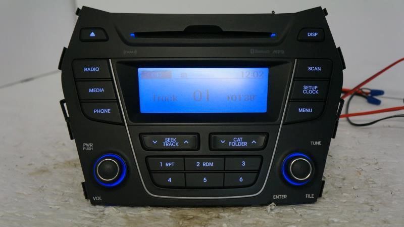 13-14 Hyundai Santa Fe AM/FM CD MP3 Bluetooth Radio OEM 13-14 Hyundai Santa Fe AM/FM CD MP3 Bluetooth Radio OEM